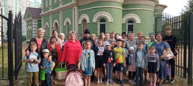 Благодаря усилиям Липецкого предпринимателя Алексея Анатольевича Батова 18 июня 2022 года состоялась паломническая поездка детей Воскресной школы.