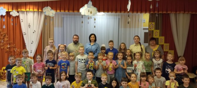 7 ноября священник Сергий Гришин провёл встречу с детьми детского сада 4 г. Липецка.