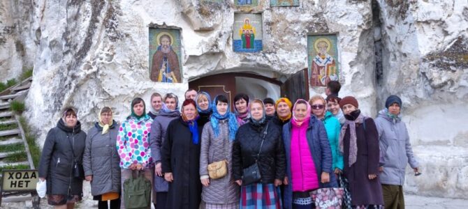 6 мая 2023 года прихожане храма прп. Серафима Саровского г. Липецка совершили паломническую поездку в свято-спасский женский монастырь п. Костомарово Воронежской области.