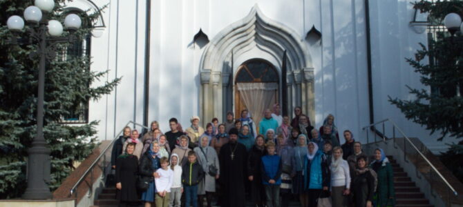 15 октября 2023 г. прихожане храма прп. Серафима Саровского г. Липецка совершили паломническую поездку по монастырям г. Задонска.