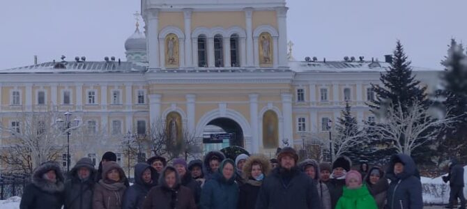 13 января 2024 г. прихожане храма прп. Серафима Саровского совершили паломническую поездку по святыням г. Мурома и п. Дивеево.