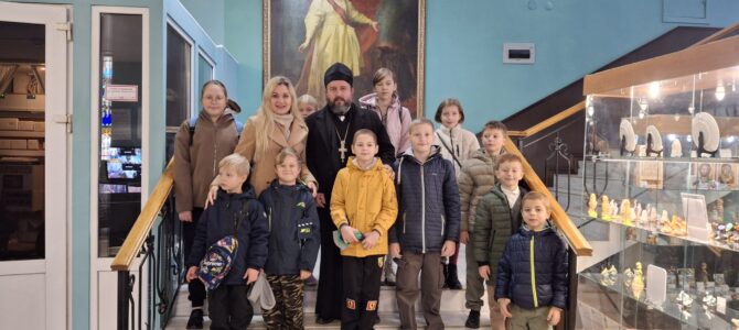12 октября дети воскресной школы храма посетили Липецкий областной краеведческий музей.